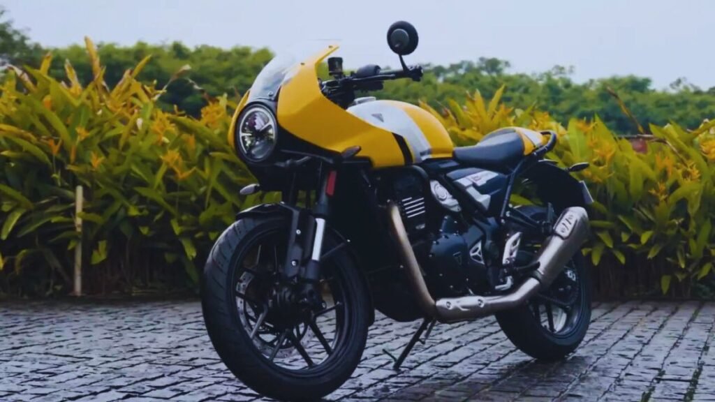 Triumph Thruxton 400