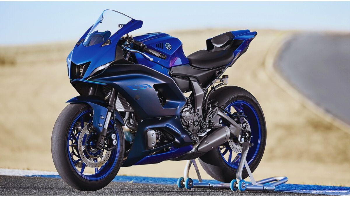 Yamaha R7